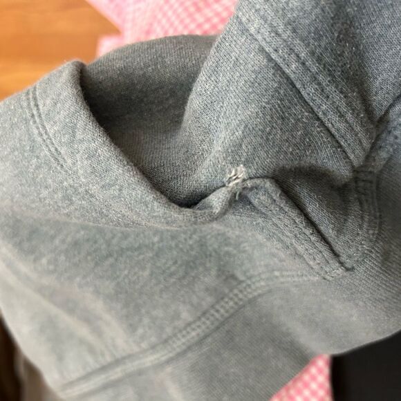 Boys Nike Club Fleece Hoodie Sweatshirt - Picture 6 of 6